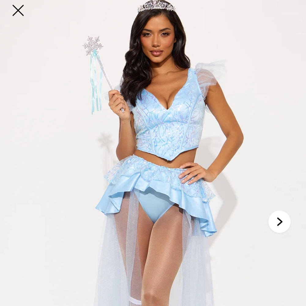 HALLOWEEN COSTUME never been opened, “The Good Witch” wizard of oz theme